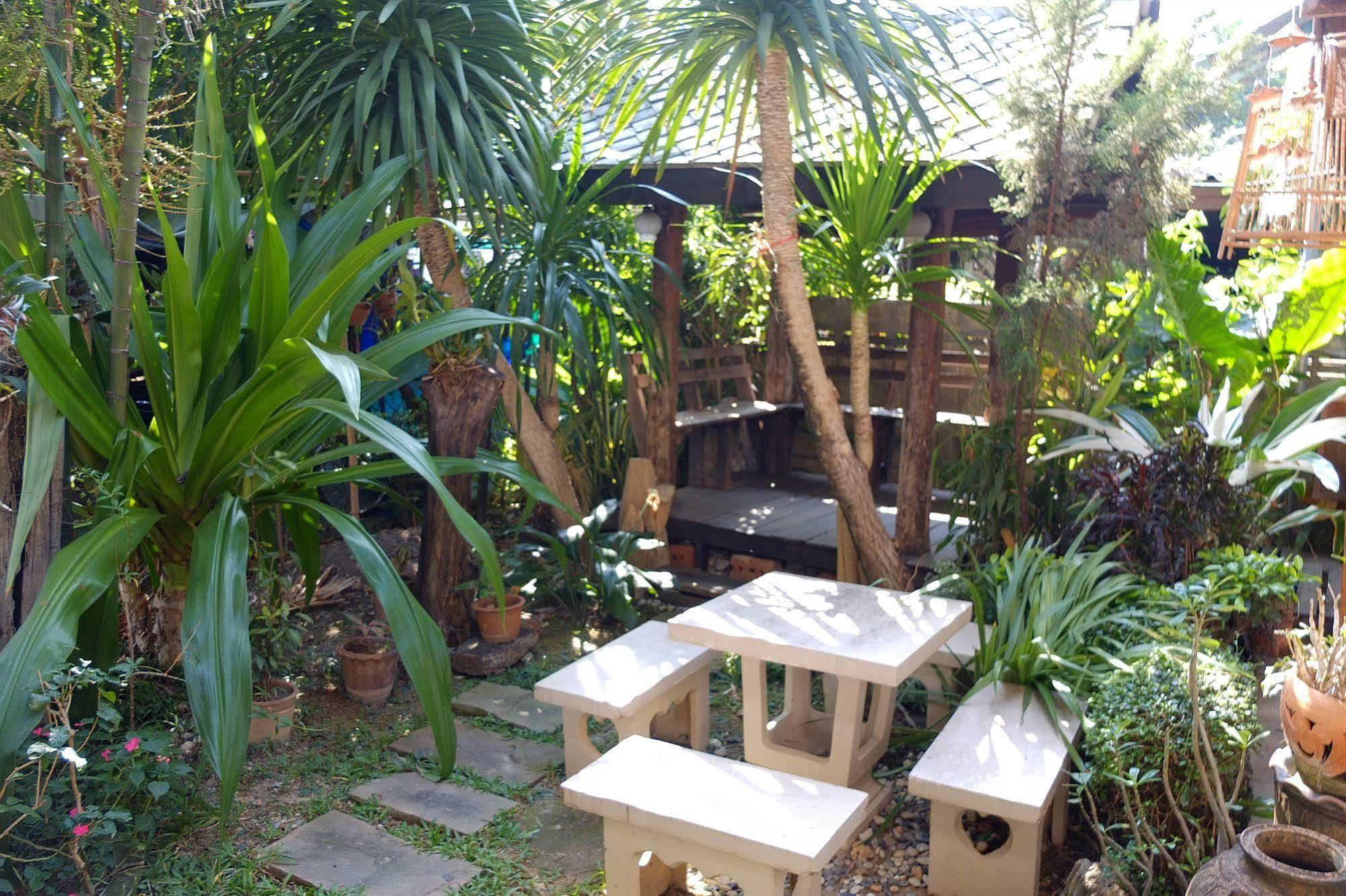 Saithong Guesthouse Chiang Mai Dış mekan fotoğraf